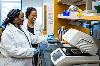 Kelli Pointer in Kelli_Pointer_in_Lab_350x233