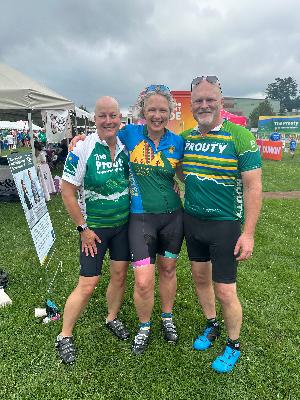 Mary C with Jeni and Alex : Prouty On!